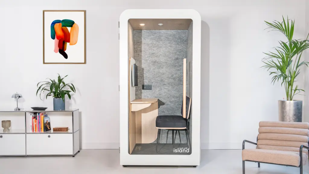 WhiteEdition_Island-Desk-Ecran_vide.webp